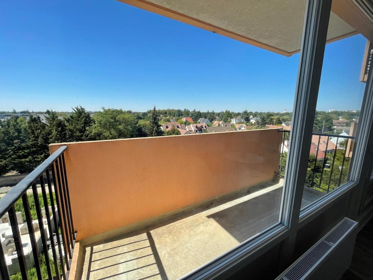 Studio Lumineux / Parking / Sud Loire Apartment Saint-Pryve-Saint-Mesmin Bagian luar foto